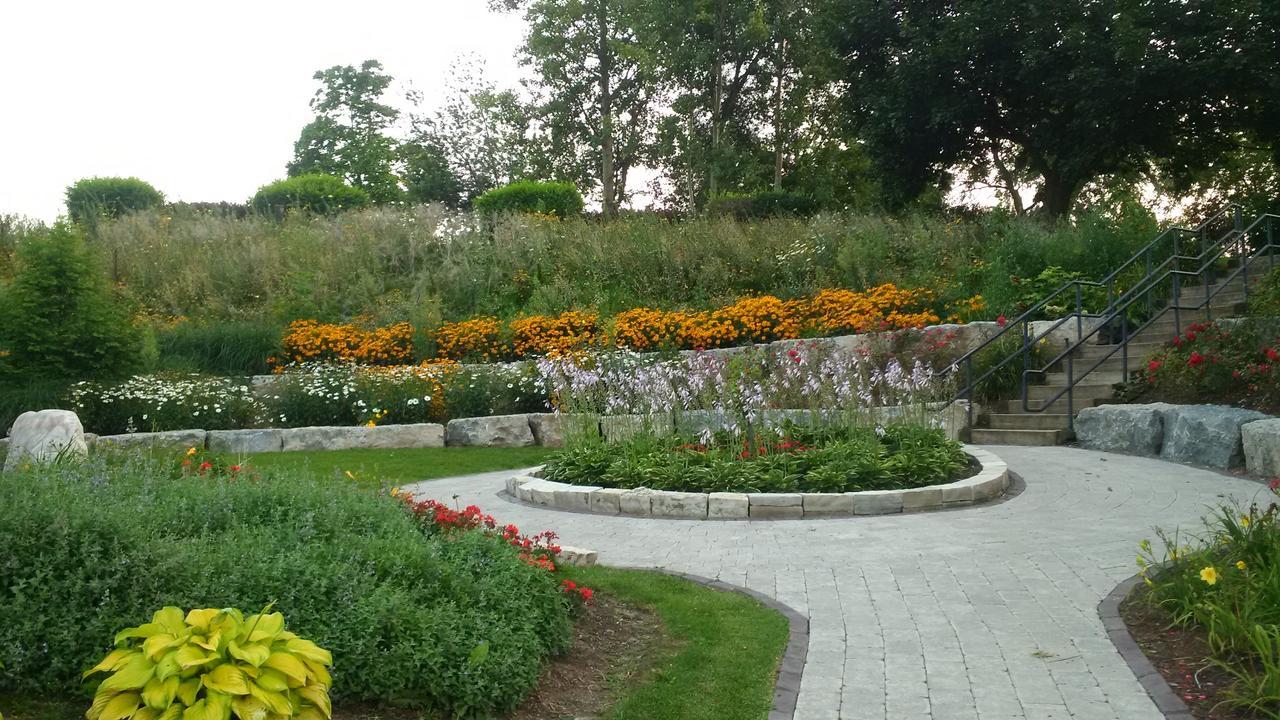 The Highlander Inn Niagara Bagian luar foto