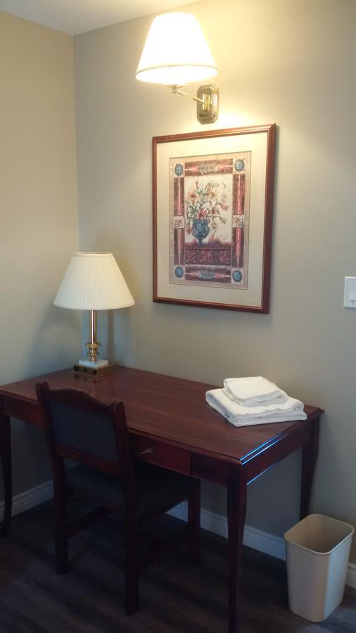 The Highlander Inn Niagara Bagian luar foto