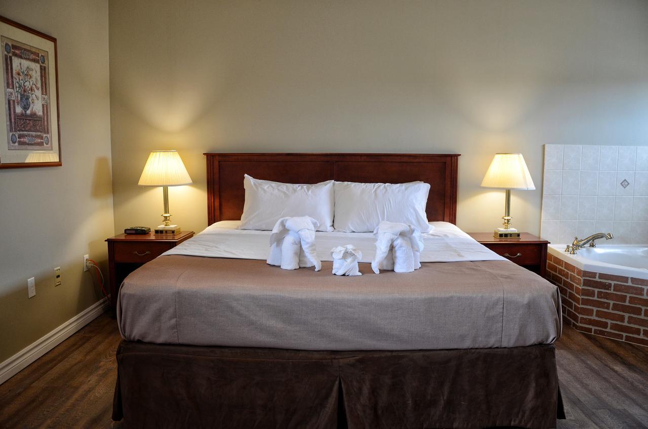 The Highlander Inn Niagara Bagian luar foto