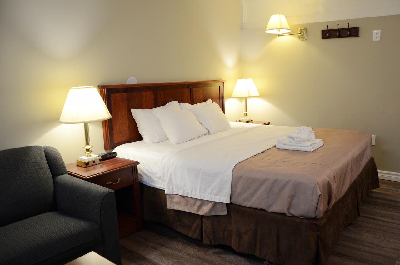 The Highlander Inn Niagara Bagian luar foto