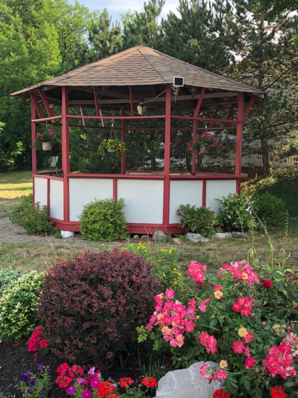 The Highlander Inn Niagara Bagian luar foto